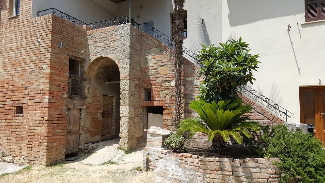 Montevenere 83 Villa Chiusi Exteriör bild